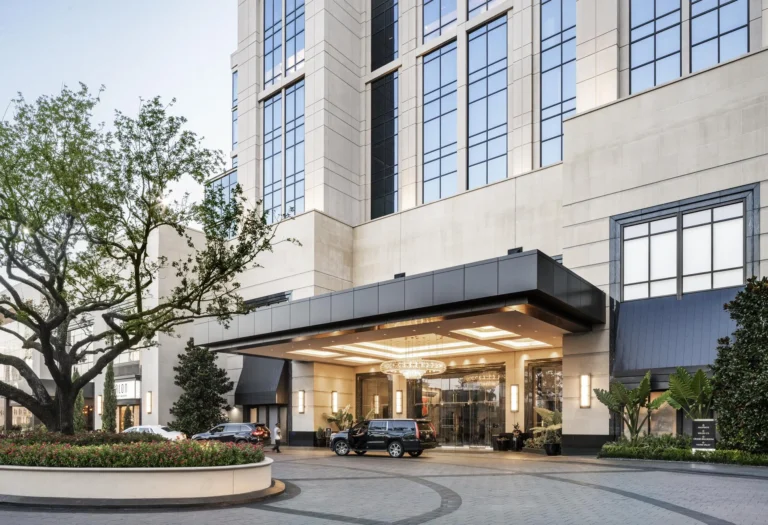 Best Penthouse Suites United States: A Guide to High-Altitude Estates