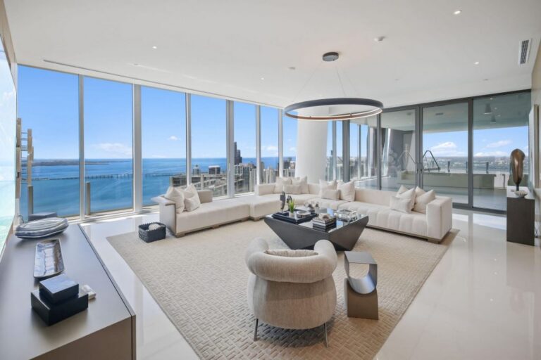 Luxury Penthouse Lifestyle USA: A Master Guide to the Sky-Estate