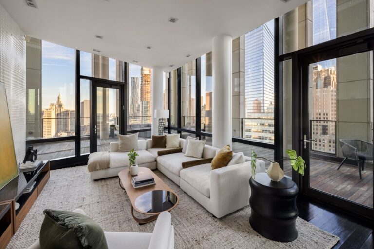 Penthouse Suite Lifestyle Guide: Mastering Vertical Estate Living