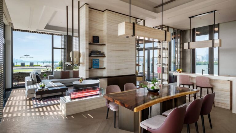 Penthouse Suite Service Plans: A Master Guide to High-Altitude Living
